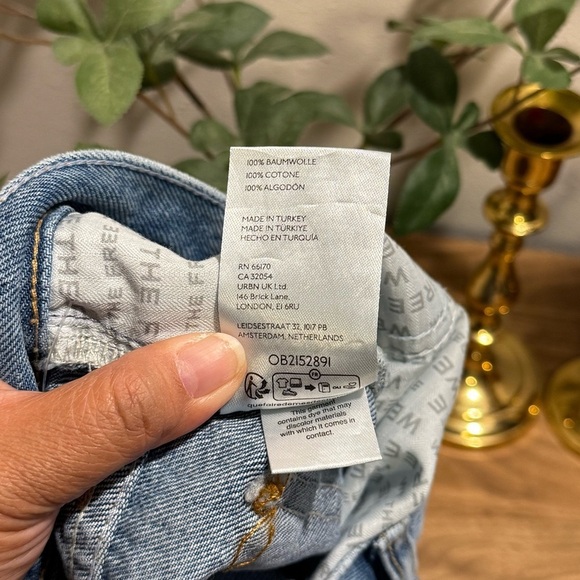 Free People We the Free NWT 26 Holly Bootcut Jeans Button Fly High Rise Casual - Picture 6 of 8